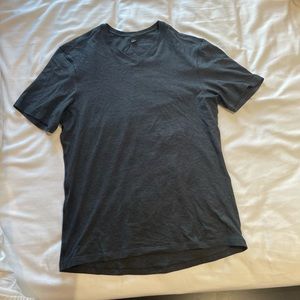 Lulu lemon v neck t shirt